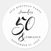 Modern Elegant Black White Fifty Fabulous Birthday ラウンドシール (正面)
