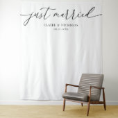 Modern Elegant Just Married Wedding Photo Backdrop タペストリー (インサイチュ)