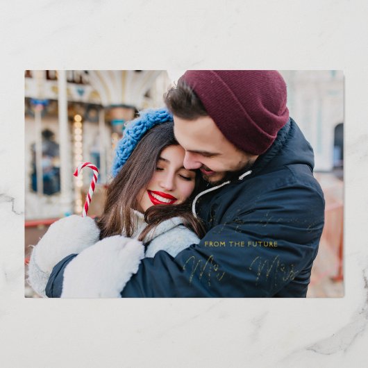 Modern Elegant Mr & Mrs Christmas Couple Wedding 箔招待状 (正面)