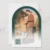Modern Emerald Green Arch Photo QR Code Wedding 招待状 (裏面)