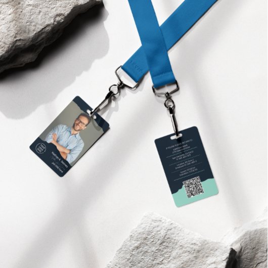 Modern Employee Photo ID Company Security QR バッジ