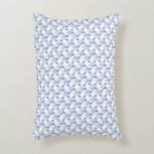 Modern Farmhouse Floral Pattern Cornflower Blue アクセントクッション (正面(垂直))