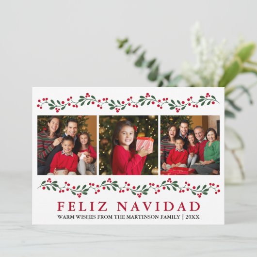 Modern Feliz Navidad Greenery Berries 3 Photo シーズンカード (スタンド正面)