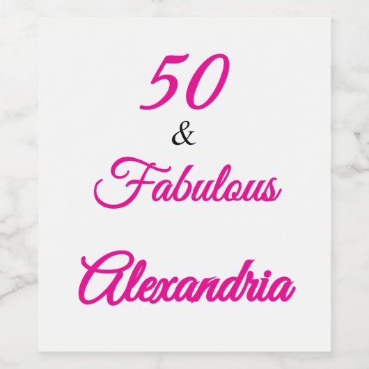 Modern Fifty & Fabulous Bold Pink Script Birthday  ワインラベル (シングルラベル)