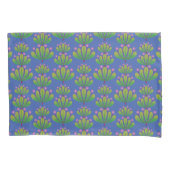 Modern Floral Pattern in Pansy Blue and Green 枕カバー (正面)
