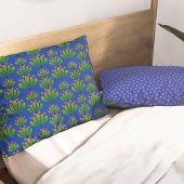 Modern Floral Pattern in Pansy Blue and Green 枕カバー
