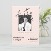 Modern Funny Light Pink Photo 30th Birthday  招待状 (スタンド正面)