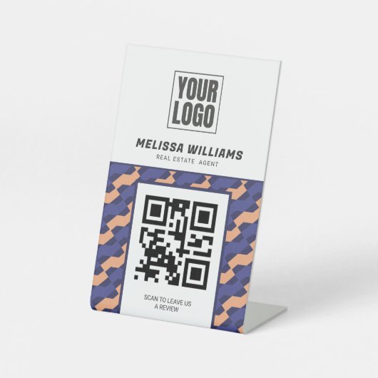 Modern Geometric Interlocking Pattern  台座サイン (正面)