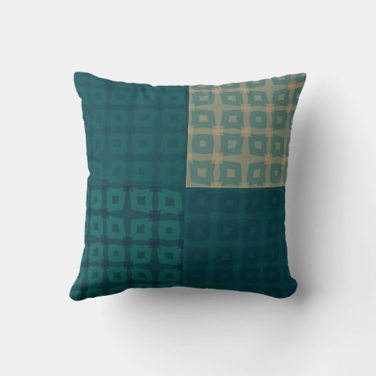 Modern Geometric Kaleidoscope Pattern in Earthy To クッション (裏面)