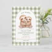 Modern Gingham Family Sloth Baby Shower Invitation 招待状 (スタンド正面)