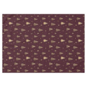 Modern Gold Christmas trees pattern on burgundy テーブルクロス (正面(横))