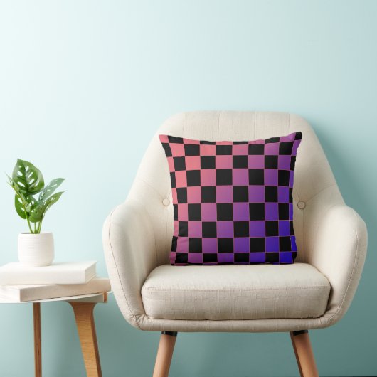 Modern Gradient Purple Pink Checkerboard  クッション (椅子)
