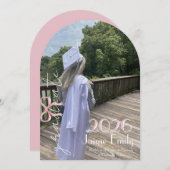 Modern Graduation 2026 Pink Bow Photo 招待状 (正面/裏面)
