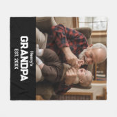 Modern Grandpa Est. Name Year Photo Black フリースブランケット (正面(横))