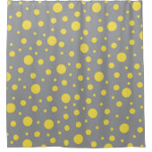 Modern Gray and Yellow Polka Dots シャワーカーテン (正面)
