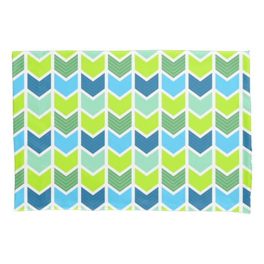 Modern Green and Blue Geometric Chevron Pattern 枕カバー (正面)