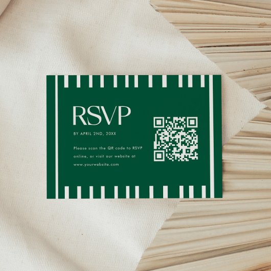 Modern Green Striped Graduation Party QR Code 出欠カード