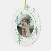 Modern Green Tree Family Photo Oval Holiday セラミックオーナメント (正面)