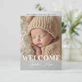  Modern Grey and White Photo Birth Announcement サンキューカード (スタンド正面)