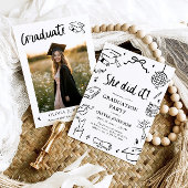 Modern Hand Drawn She did it Graduation Party 招待状