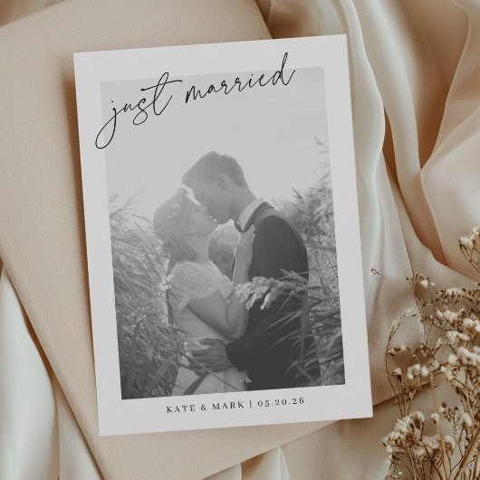 Modern Hand Script Just Married Photo Wedding 案内状