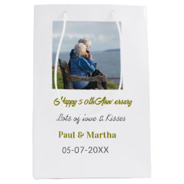 Modern happy 50th anniversary add name date photo  ミディアムペーパーバッグ