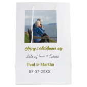 Modern happy 50th anniversary add name date photo  ミディアムペーパーバッグ (裏面)