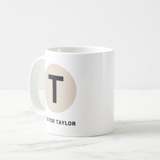 Modern Initial Mug – “T is for [Name]” Design コーヒーマグカップ (正面左)