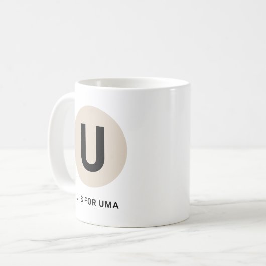 Modern Initial Mug – “U is for [Name]” Design コーヒーマグカップ (正面左)