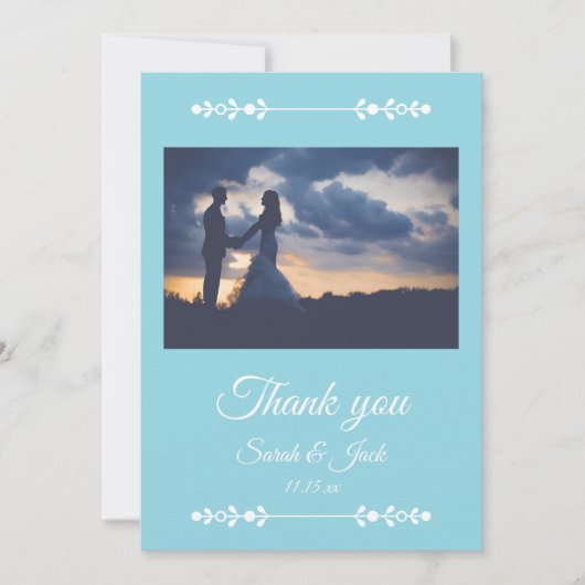 Modern Light Blue & White Flat Thank You Card サンキューカード (正面)