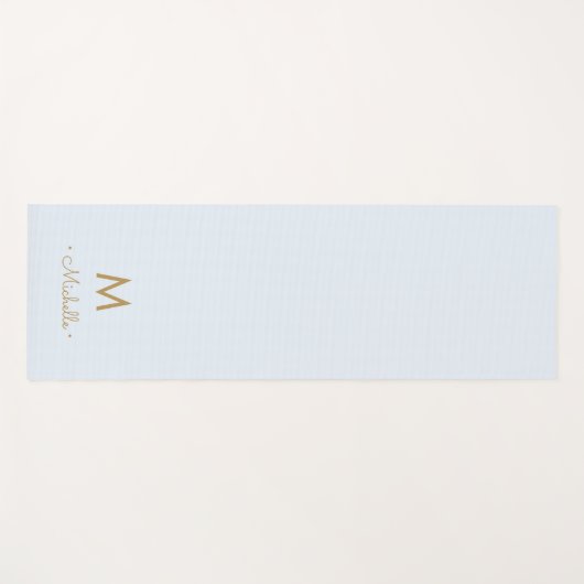 Modern Light Dusty Blue Gold Script Monogram ヨガマット (正面(横))