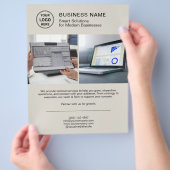 Modern Logo Photo Professional Business Flyer チラシ (手)