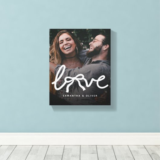 Modern Love Bow Typography Couple Custom Photo キャンバスプリント (インサイチュ (ウッドフロア))