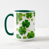 Modern Lucky Green Shamrock Gold Trimmed マグカップ (左)