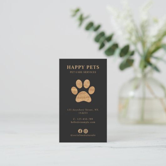 Modern Luxury Charcoal Gold Paw Pet Care Services 名刺 (スタンド正面)