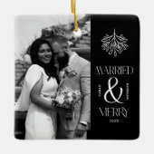 Modern Married and Merry Newlywed Bow Christmas セラミックオーナメント (正面)