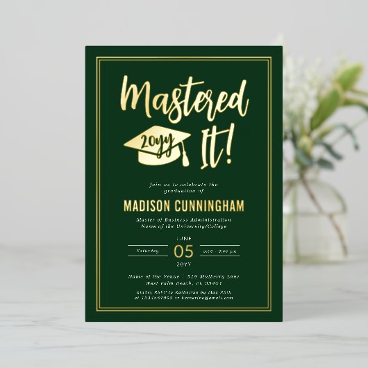 Modern Mastered It Master's Degree Graduation 箔招待状 (立ち正面)