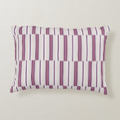 Modern Mauve and Plum Stripe アクセントクッション (裏面)