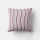 Modern Mauve and Plum Stripe クッション (裏面)