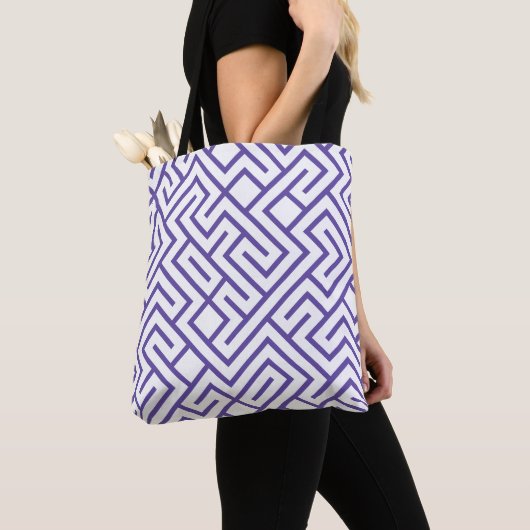 Modern Maze Lines Purple Pattern トートバッグ (クローズアップ)