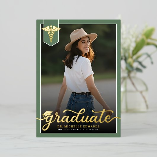 Modern Medical School Graduate Photo Graduation 箔招待状 (立ち正面)