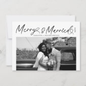 Modern Merry and Married Newlywed Script Christmas シーズンカード (正面)
