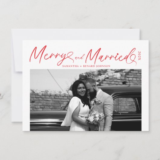 Modern Merry and Married Newlywed Script Christmas シーズンカード (正面)