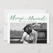 Modern Merry and Married Newlywed Script Christmas シーズンカード (正面)