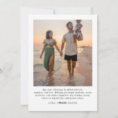 Modern Merry Christmas Script Family Photo Holiday シーズンカード (裏面)