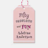 Modern Minimal Fifty Fabulous Pink 50th Birthday ギフトタグ (正面)