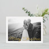 Modern Minimal Gold Script Christmas Wedding Photo 箔シーズンカード (立ち正面)