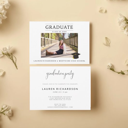 Modern Minimal Graduation Announcement with Photo  招待状