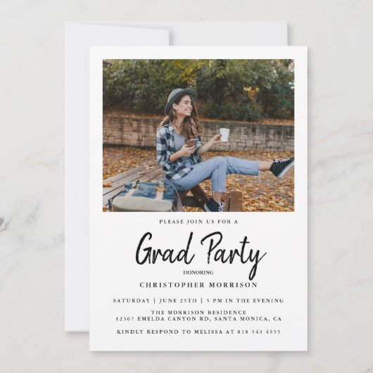 Modern Minimal Two Photo Graduation Party 招待状 (裏面)