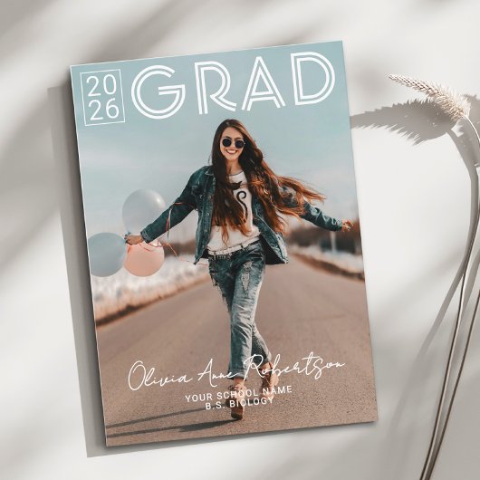 Modern Minimalist 2026 Grad College Graduation 案内状